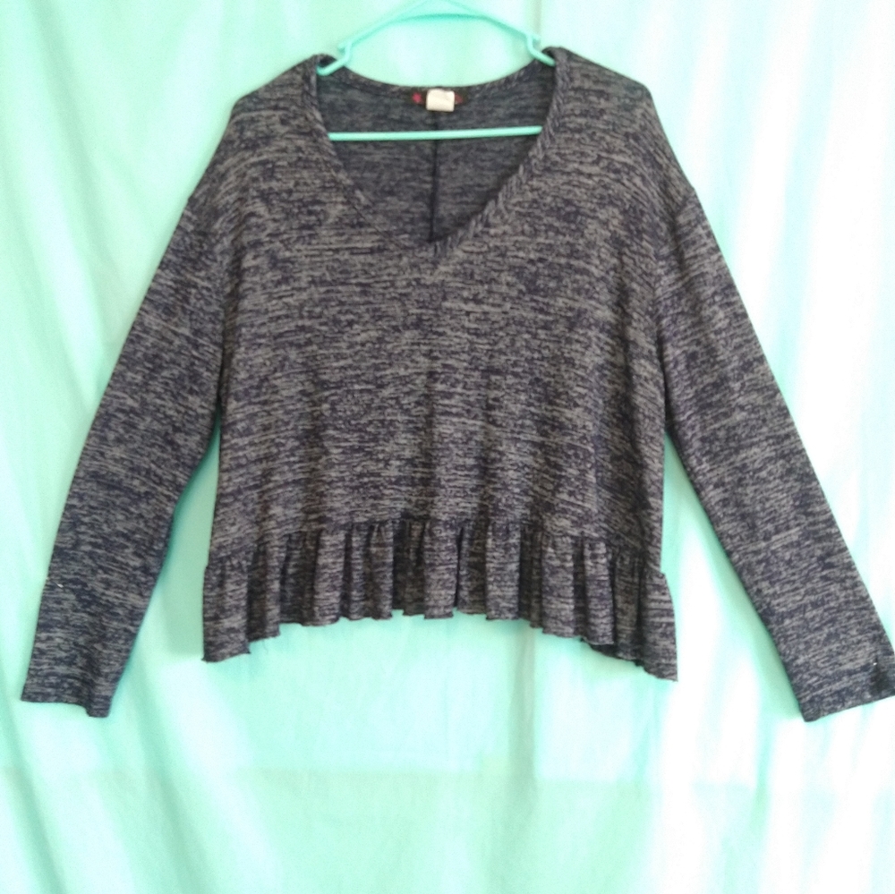 Myth cropped top with ruffle knit